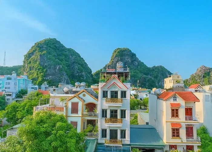 Hong Anh 1 Hotel 2*